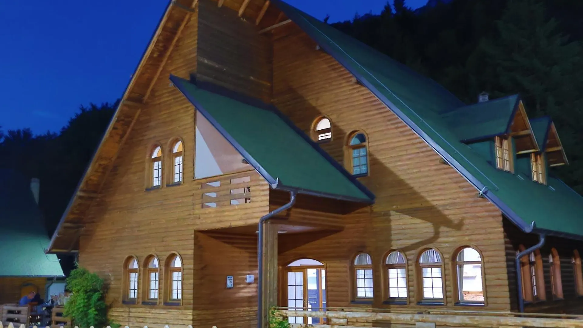 Mik Hotel Valbona 0*, فالبني ألبانيا