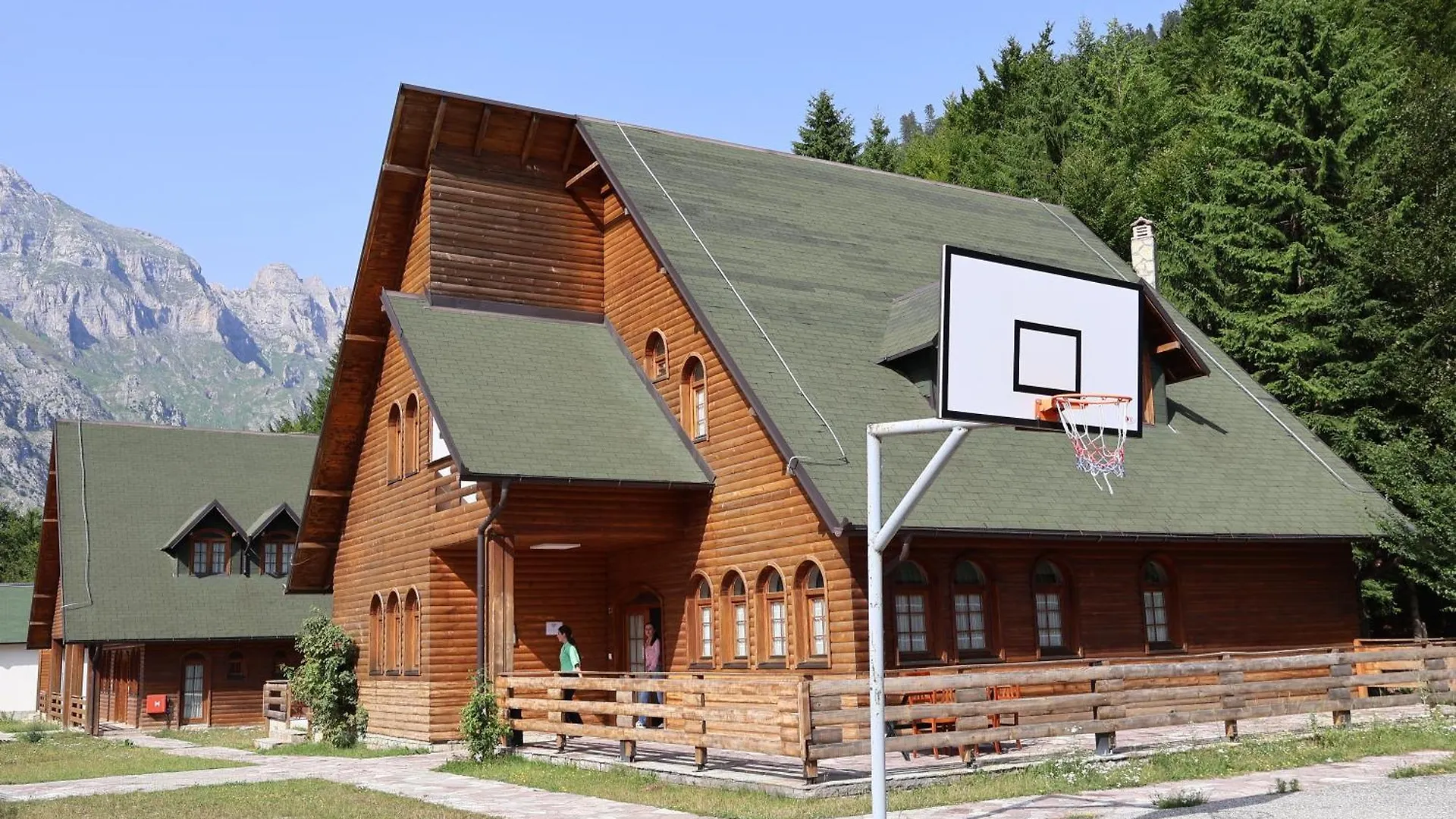 Mik Hotel Valbona ألبانيا